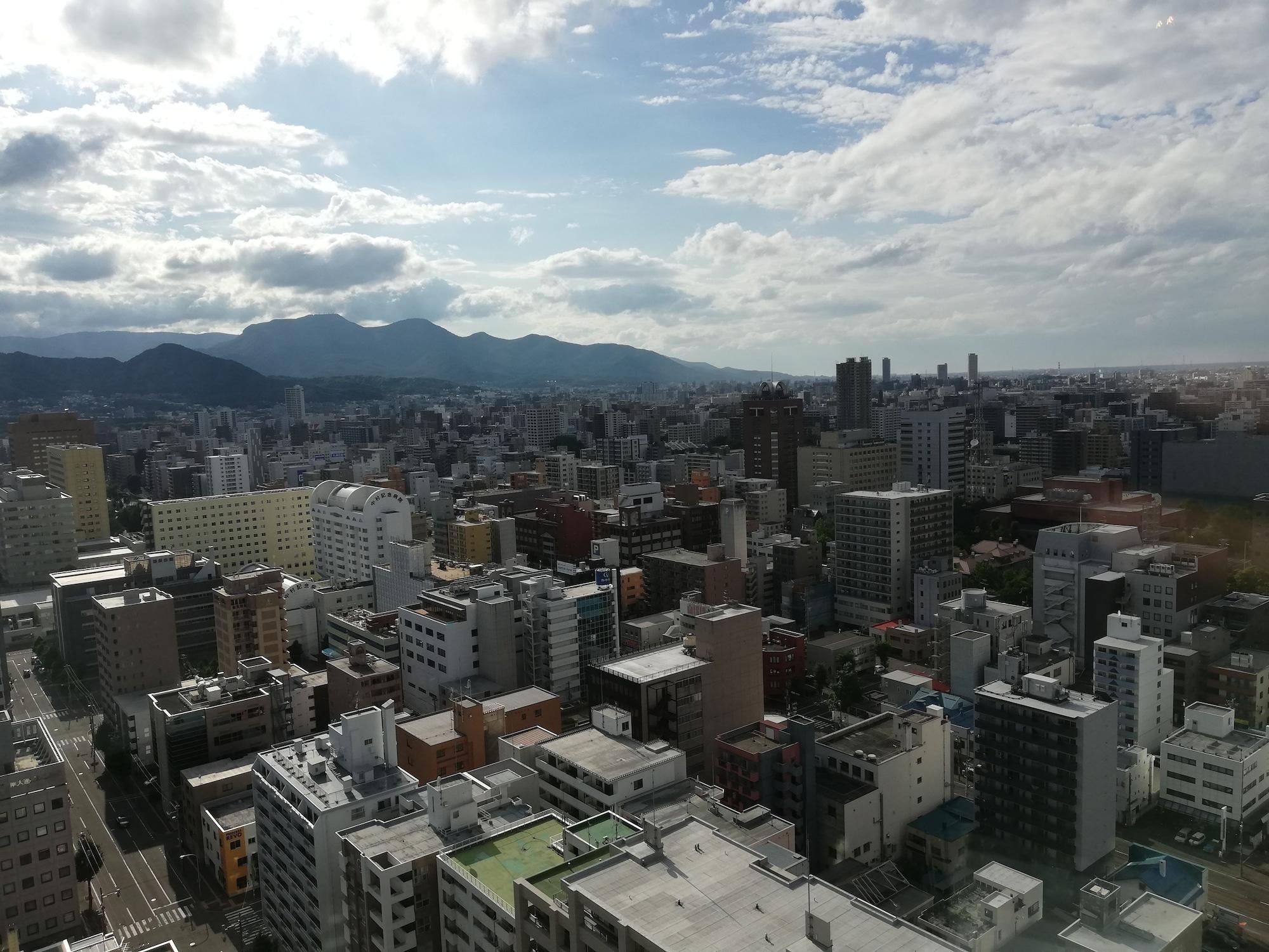 Sapporo Prince Hotel מראה חיצוני תמונה View of the city