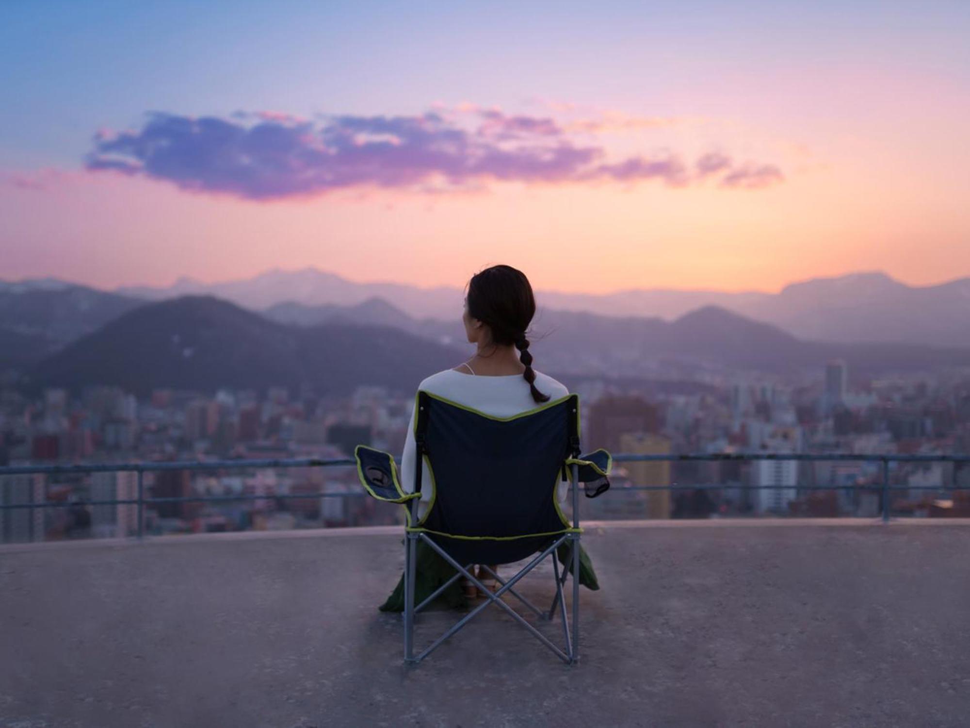 Sapporo Prince Hotel מראה חיצוני תמונה Sunset at the top of Mount Takami