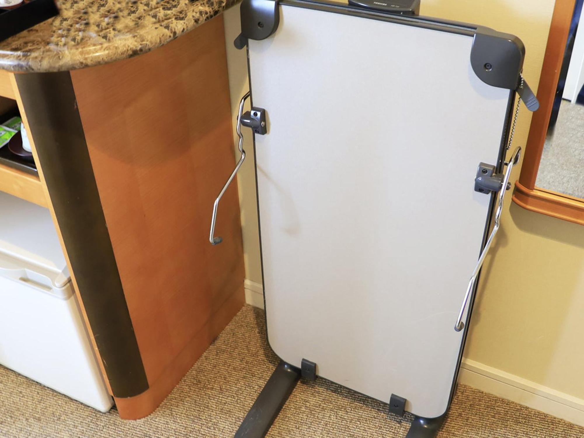 Sapporo Prince Hotel מראה חיצוני תמונה A portable whiteboard
